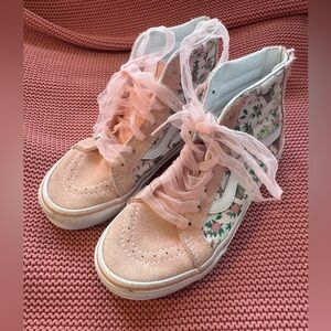 Converse size 2 Pink Floral High-Top Sneakers with Ribbon Laces frog prince